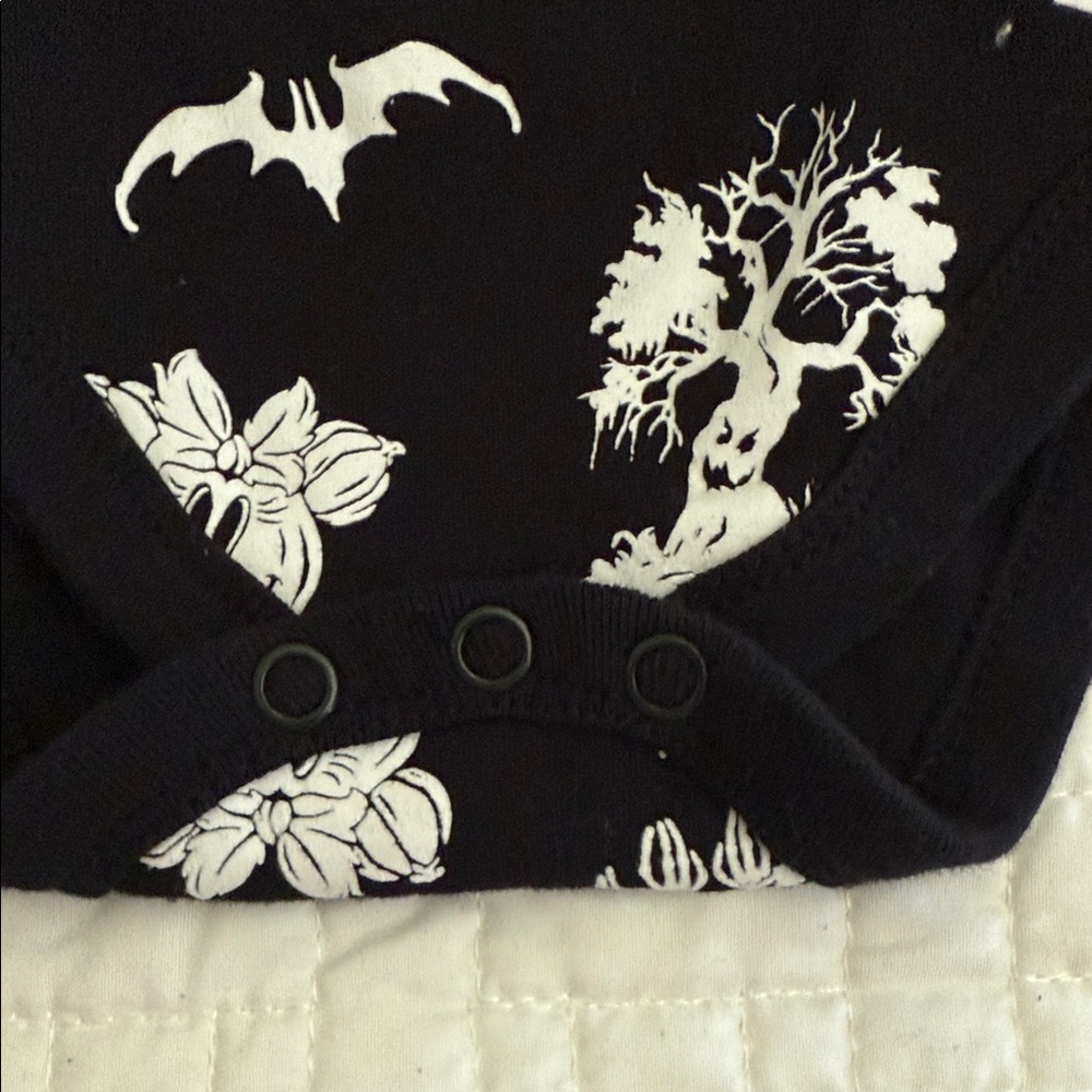 Disney Baby Halloween one piece bodysuit  3-6 months - Picture 5 of 6